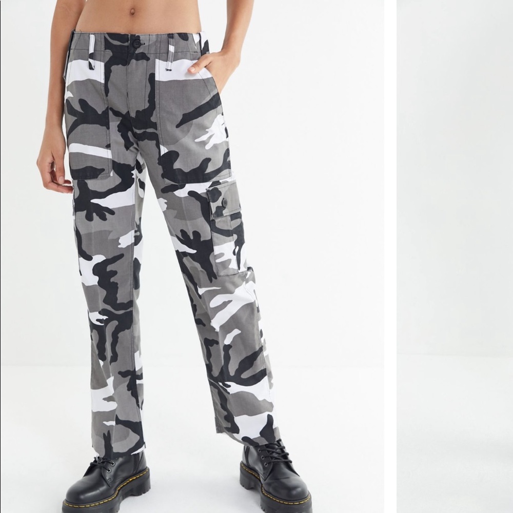 Urban Outfitters Vintage Camo Pants